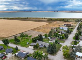 608 2nd St, Valier, MT 59486