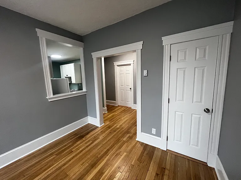 887 Huntington Ave #4 — Photo 3