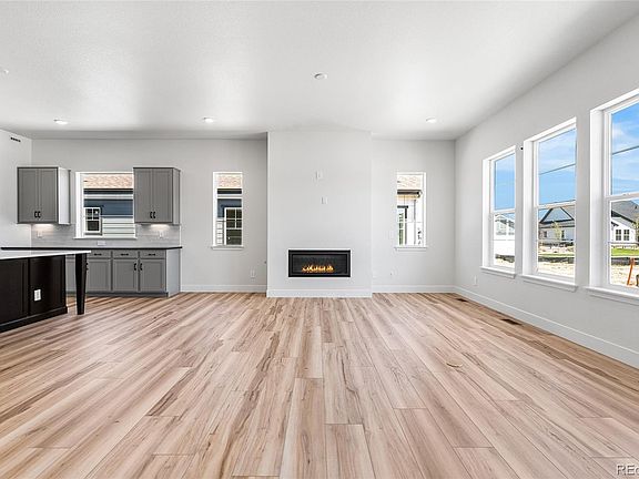 5th image of 8844 S Quemoy Court