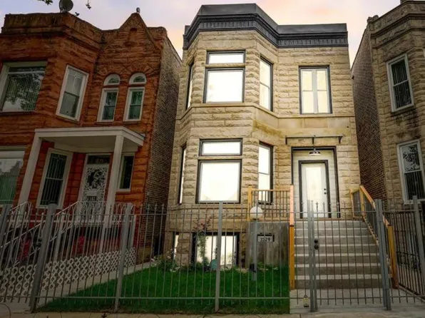 (undisclosed Address), Chicago, IL 60624