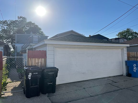 3rd image of 2917 N Menard Ave