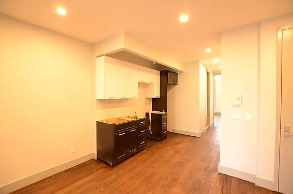 Rented by Miron Realty Group | media 24