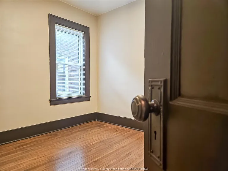 1342 Parent Ave #UPPER — Photo 16