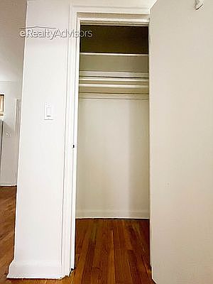 4th image of 398 E 52nd St #2AF