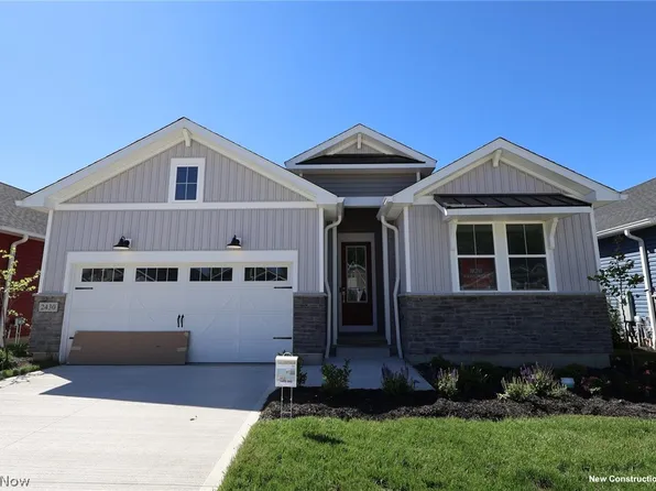 2430 Merriment Dr, Amherst, OH 44001