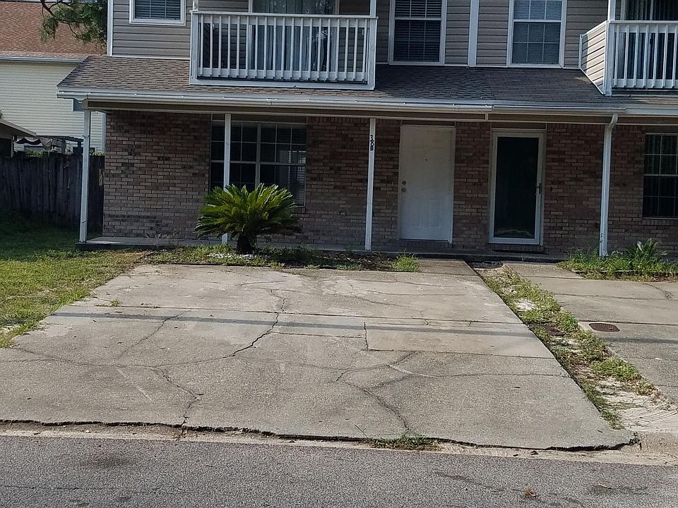 1st image of 38B Park Cir SE