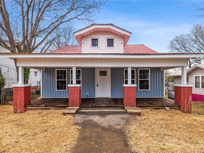 208 Warner St, Thomasville, NC, 27360