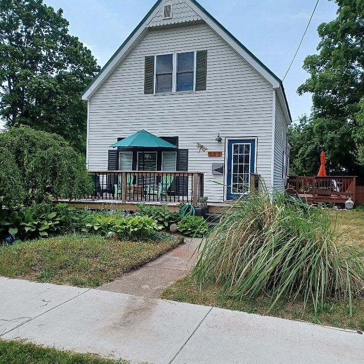 1st image of 562 Kalamazoo St