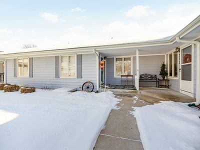 331 S Main St, Lindsborg, KS, 67456