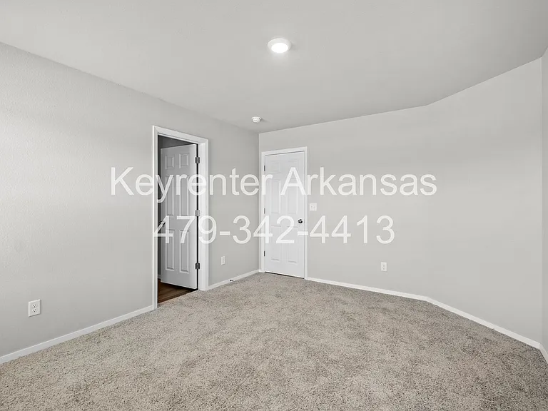 817 S Katlyn Dr — Photo 15