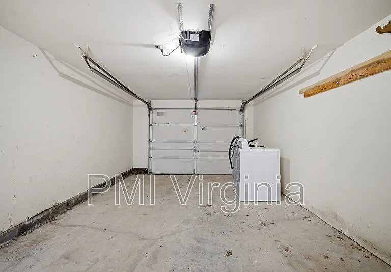 5140 Glenwood Way — Photo 28