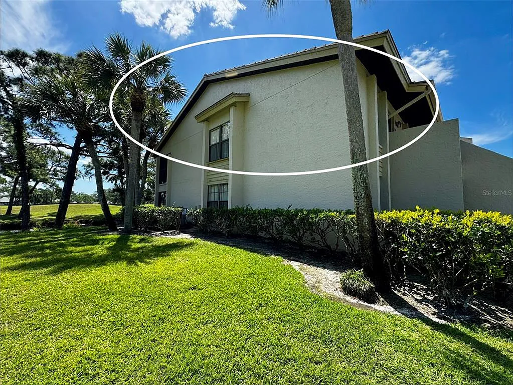 Building Photo - 4644 Weybridge #10