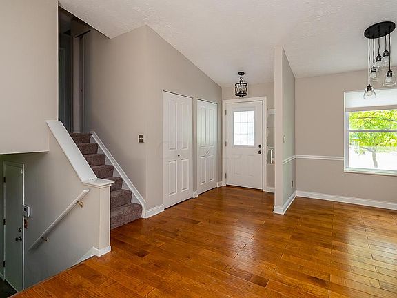 4th image of 3258 Heatherstone Ct