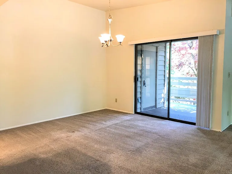 1256 Bellevue Way NE #2 — Photo 5