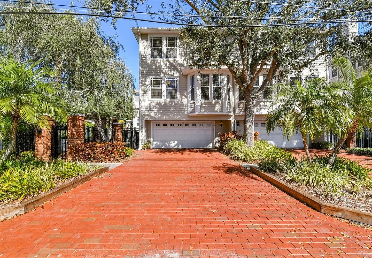 3 bed, 2000 sqft, $4,500 — Photo 1