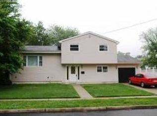 316 Cindy St, Old Bridge, NJ 08857