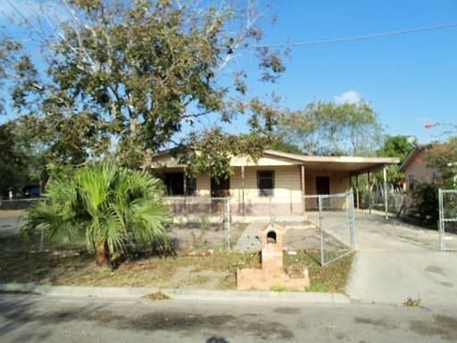 1st image of 5 Durazno St