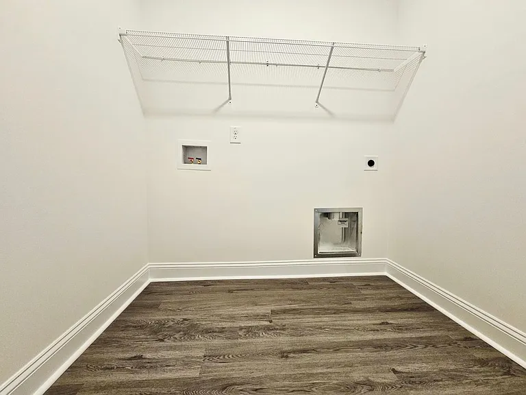 283 Crowville St — Photo 25