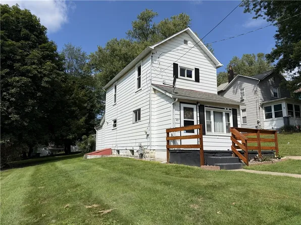 40 Emerson Ave, Wheatland, PA 16161