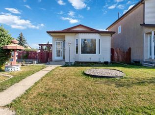 7227 184th St NW, Edmonton, AB T5T3Z9