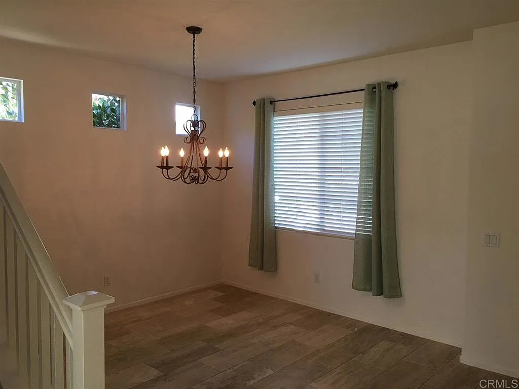 3 bed, 2.5 bath, 1909 sqft, $4,200 — Photo 2