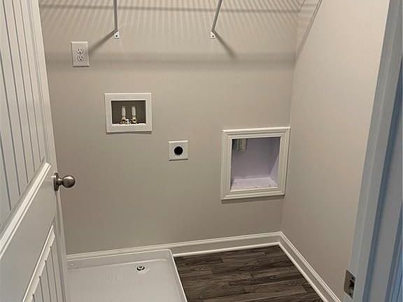 5th image of 4902 Hillstone Dr