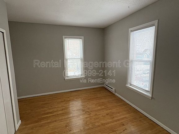 5th image of 1826 Jackson St NE #2