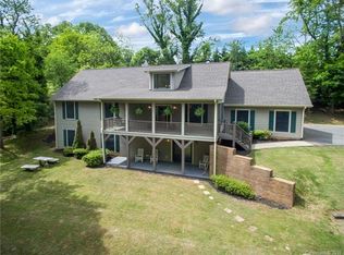 11 Jupiter Hills Dr, Weaverville, NC 28787