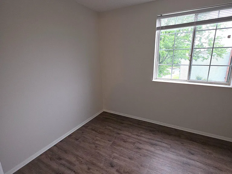 1758 Springfield Ln — Photo 22
