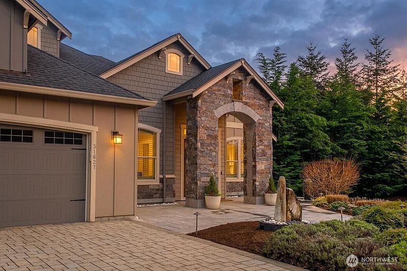 3rd image of 31627 SE 280th Court