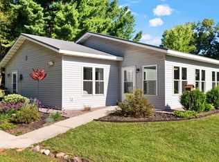 E13880 Levee Rd, Baraboo, WI 53913