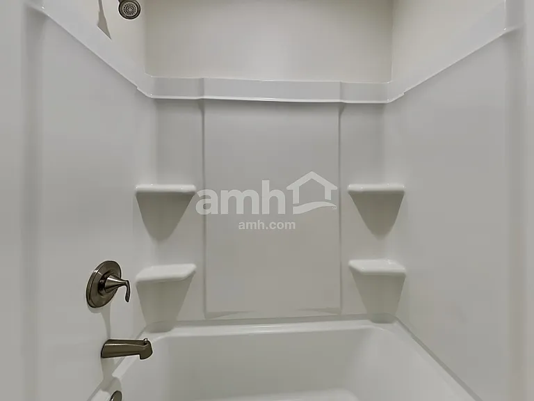 300 Vaughan Pl — Photo 18