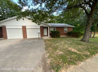 205 Briarcrest Ct, Columbia, MO 65203