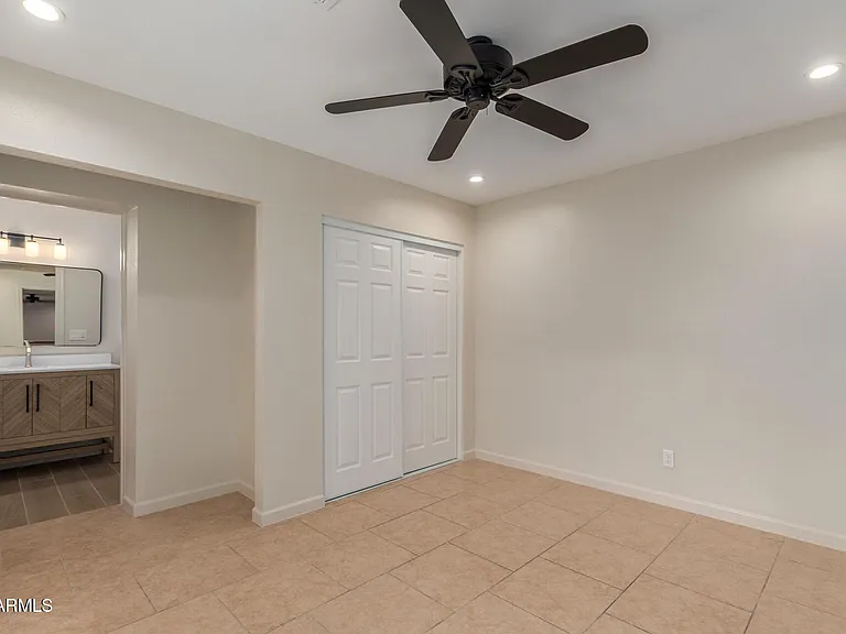 1628 E Del Rio Dr — Photo 13