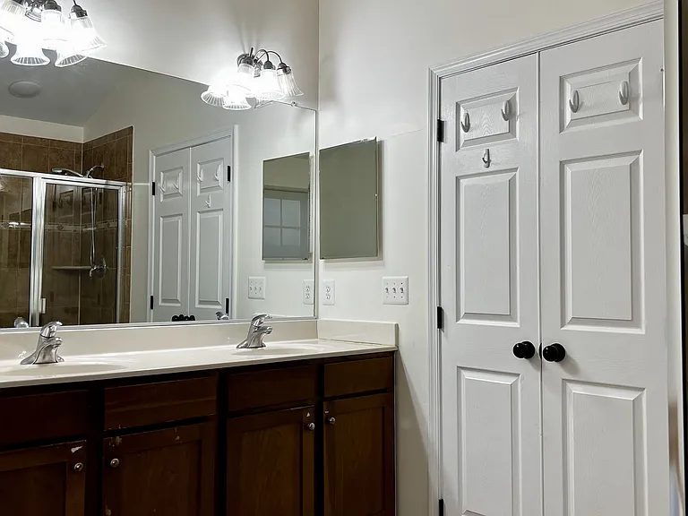 4359 Palton Dr — Photo 15