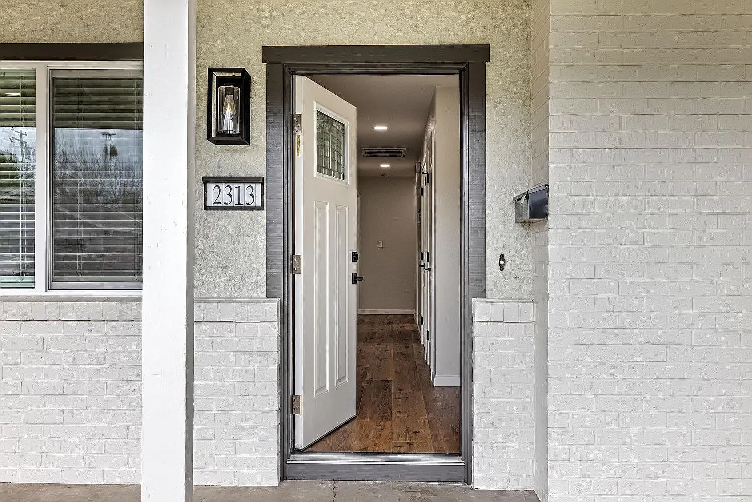 3 bed, 1240 sqft, $850 — Photo 3