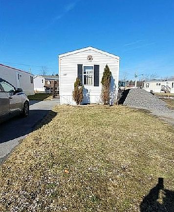 2nd image of 1447 East Dr #110