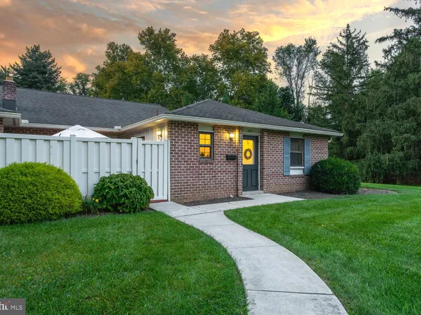 333 Valleybrook Dr, Lancaster, PA 17601