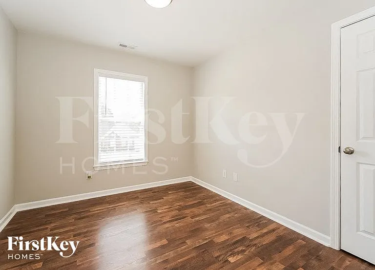 882 Eli Moore Ct — Photo 12
