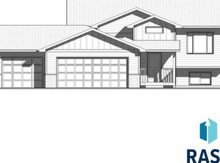 7112 N Syracuse St, Sioux Falls, SD 57110