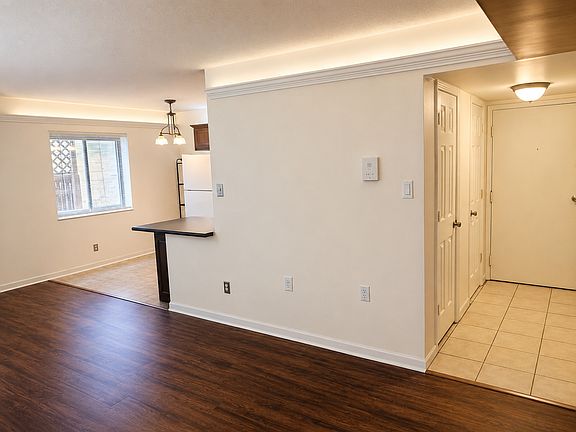 4th image of 5728 Elwood St APT 2