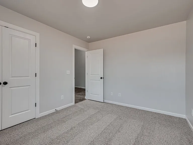 4905 Misty Wood Ln — Photo 28