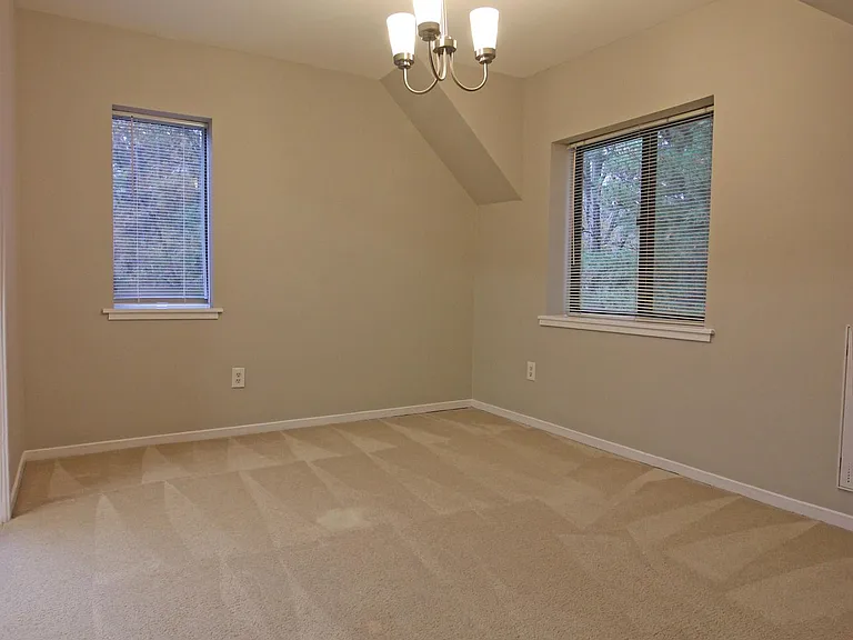 1662 Parkcrest Cir #400 — Photo 8