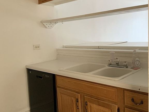 5th image of 567 Ziegler Dr Unit 567