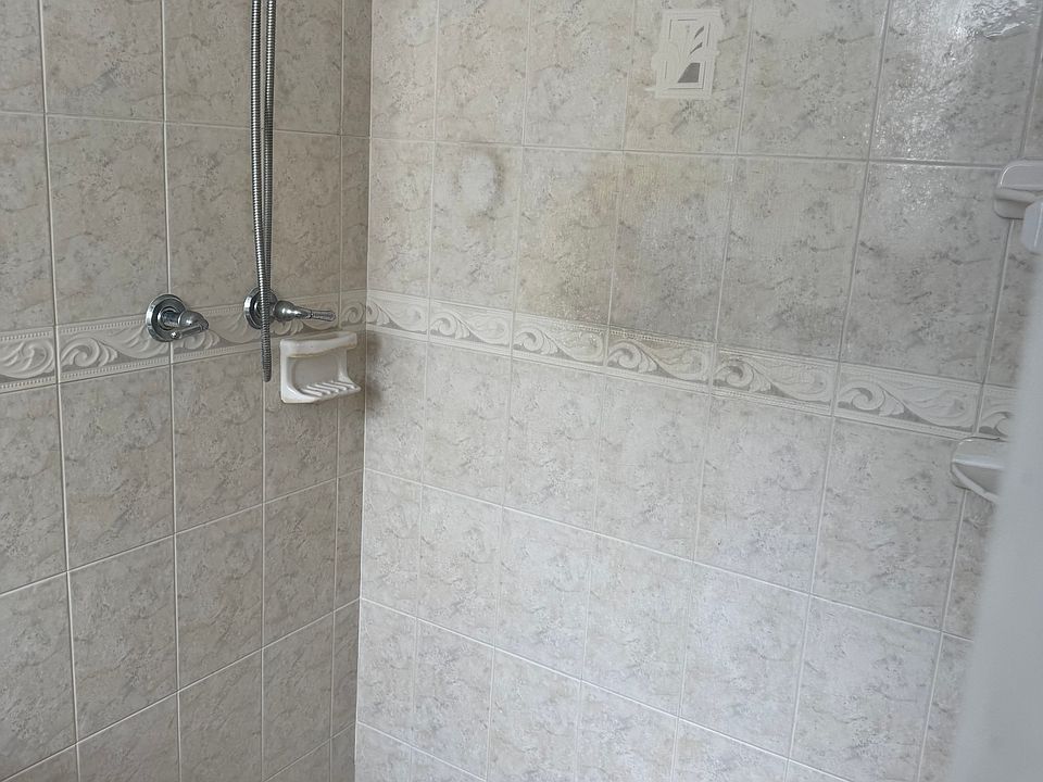 2nd image of 219 NE 24th St #2