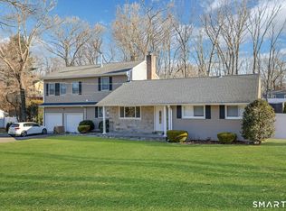 70 Archer Ln, Stamford, CT 06905