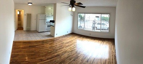 2nd image of 932 Wilcox Ave APT 3