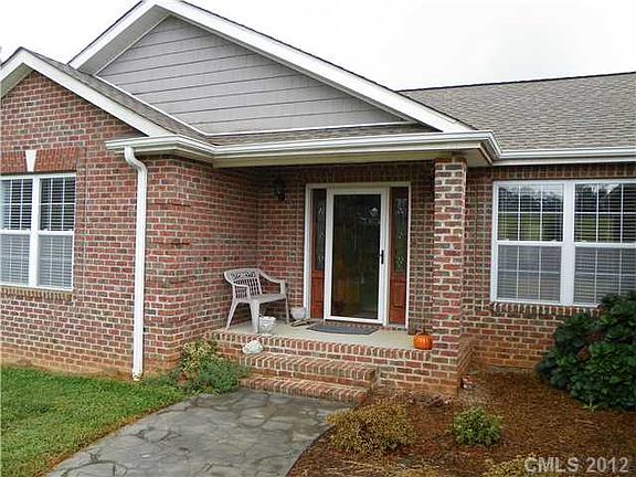 2nd image of 111 Holstein Ln