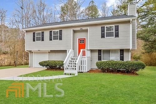 3rd image of 3024 Tara Woods Dr