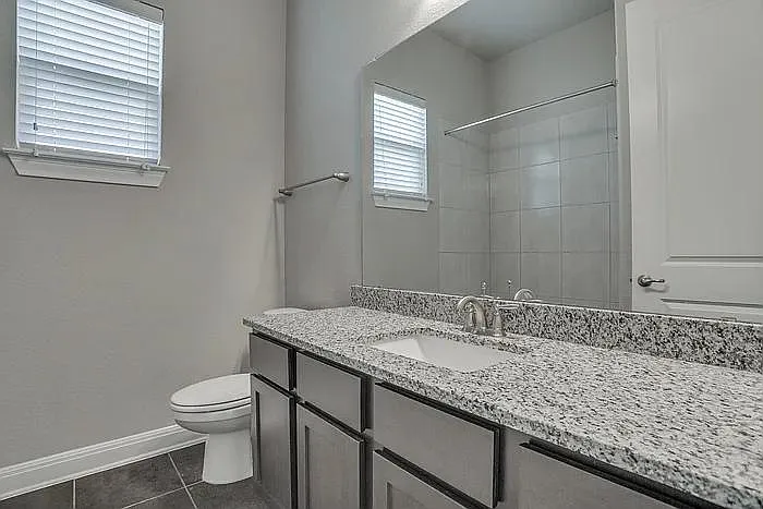 4655 Katherine Dr — Photo 12